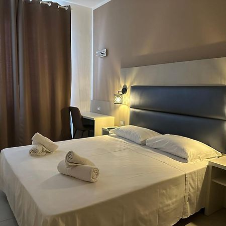 Hotel City 20 ミラノ エクステリア 写真