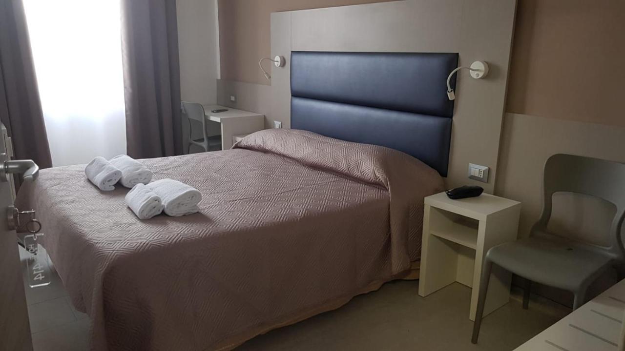 Hotel City 20 ミラノ エクステリア 写真
