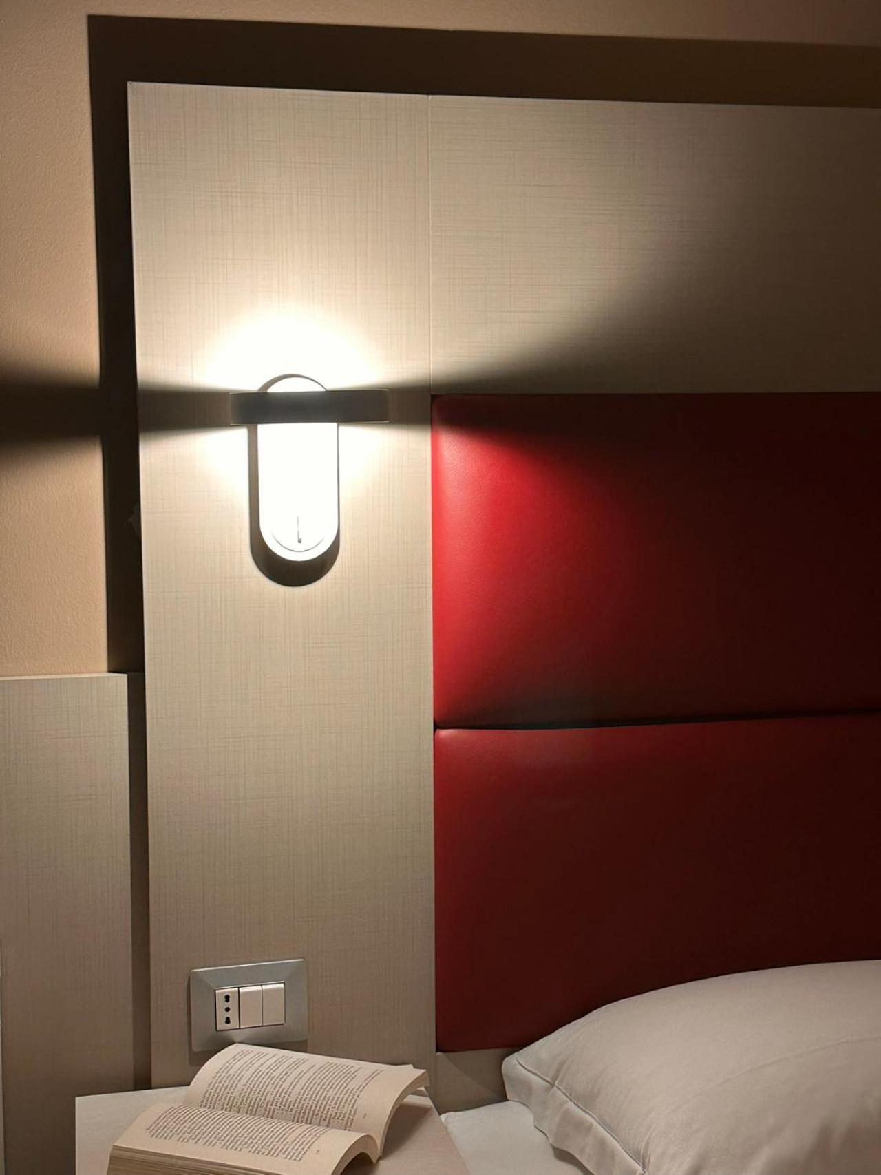 Hotel City 20 ミラノ エクステリア 写真